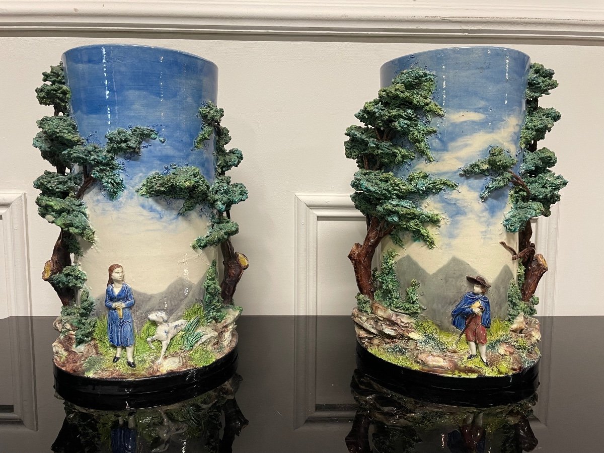 Pair Of Slip Vases Decor Of Characters And Forest In Relief-photo-2